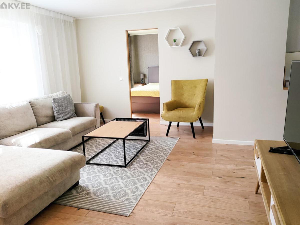 Karjamaa Apartment - Garden, Free Parking, Air Conditioning Pärnu Extérieur photo